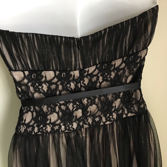 STUNNING WHITE HOUSE BLACK MARKET DRESS - Picture 7 of 8